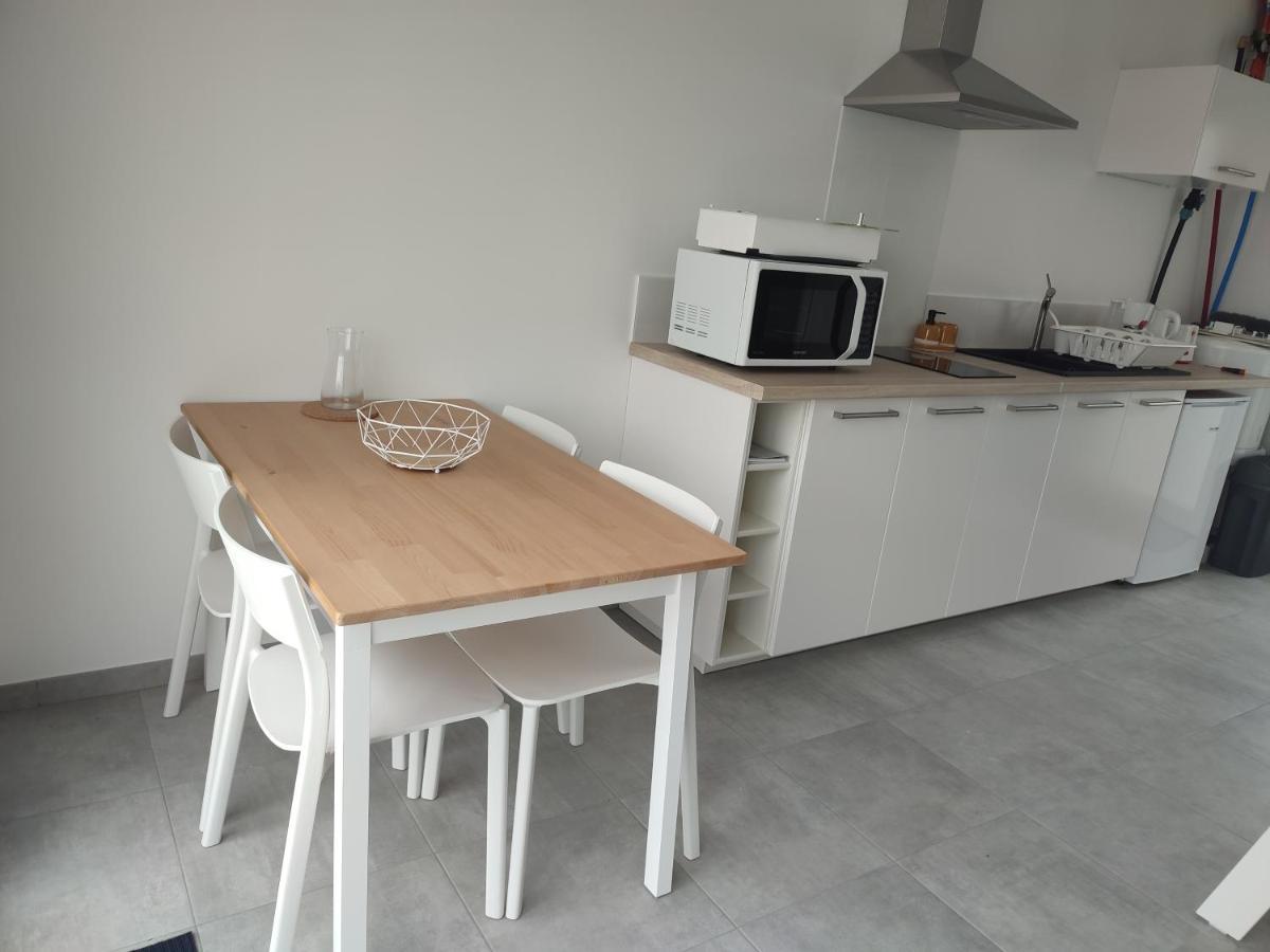Studio Meuble Lumineux Au Coeur Du Bocage Vendeen Saint-Fulgent Екстериор снимка